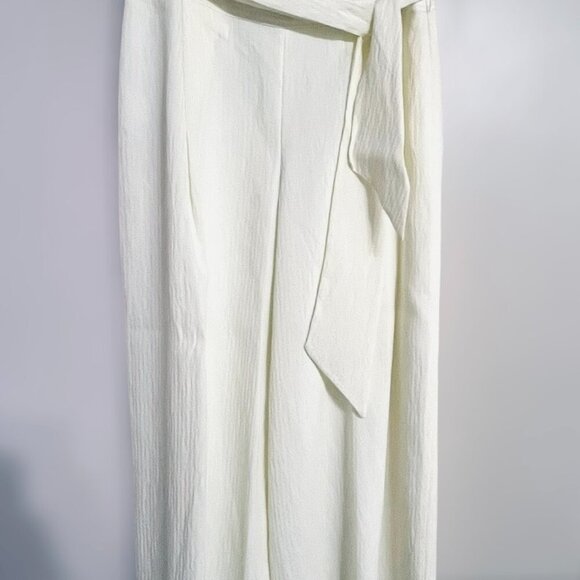 Club Monaco Ivory Tie Waist Trousers & Matching Ruffled String Tie Top - Picture 5 of 8